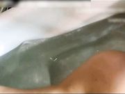 大神宾馆大战白肤风骚少妇浴缸内发骚自摸忍不了直接开草后入非常激爽对白超淫荡