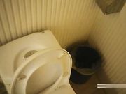 棋牌宾馆啪啪150元身材苗条小姐有点亏鸡巴没操过瘾就射了