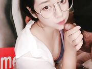 黑丝OL和猥琐男做爱啪啪深喉口爆一嘴01