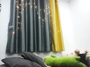 操良家短发小姑娘黑色丝袜跪地深喉翘起肥臀后入