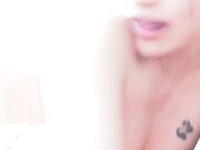 妹妹让小哥吃奶玩逼道具抽插射进骚穴03