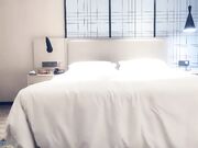 黄先生约美腿漂亮妹子骑在身上互舔口交大力猛操