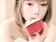 清纯萌妹浴室跳蛋假屌骑坐拍打屁股05