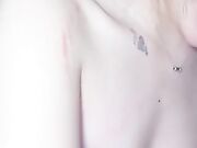 骚气少妇主播来大姨妈塑料扣套奶头