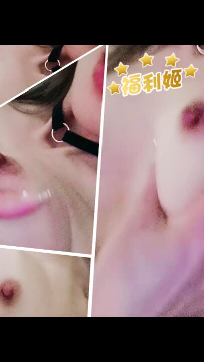 灰丝女神露脸自慰手指掰穴粉嫩的很