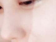 水水很甜提臀露逼粉红骚逼近距离细看结构