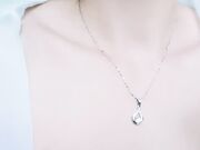 小宝手指玩弄小穴呻吟抽插高潮不断