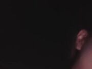 喜欢户外的美女骚货跟小哥野外车震超刺激 撅着屁股掰开骚穴给狼友看