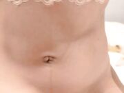 黑丝美腿18小萝莉 被小哥无情输出 摄影小哥旁边观战 掏出奶子拉扯奶头