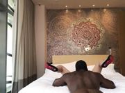 气质淫骚少妇和健硕黑人做爱被干到尖叫估计以后国人干她都无法满足