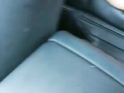 Avove无毛肥逼妹子和炮友驾车户外车震舌吻