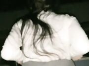 电影院白长袖灰短裙黑丝高跟深夜影院操小姐姐