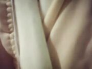 白衣妹子啪啪洗完澡口交舔弄骑坐翘屁股后入