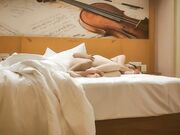 流浪交际花小少妇深夜私会情郎花式啪啪高潮