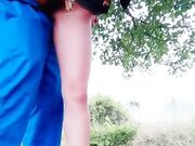 白嫩大长腿被大爷骑乘站立深插骚逼