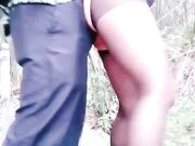 风骚人妻户外性爱被老男人疯狂侧入