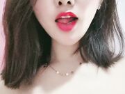 脊柱上有纹身的极品风骚人妻跟蒙面大哥啪啪 口交大鸡巴活超棒表情好骚1