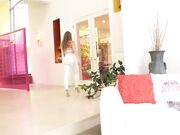 丰满的金发摩洛伊引诱年轻的邻居侧入打桩