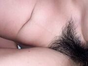 《台湾情侣泄密》漂亮的保险推销员半哄半骗被我灌醉了到旅馆过了一夜干了无数次