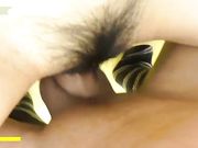 教室里操清纯漂亮的学生妹，无套狂插内射还玩颜射美女被糟蹋