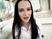 性感荡妇在热闹的宿舍四人性交中与好友们分享公鸡