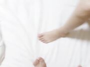 刚搞完不尽兴 按摩器震穴自慰 骚货还想要 再次猛怼尽情输出2