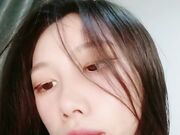 高冷欲妹全程露脸在狼友的金钱攻势下脱光发骚 极品大长腿