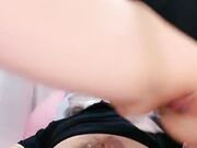 让大哥抠到高潮喷水 无套爆草多体位白浆沾满鸡巴让她舔干净