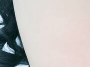 逼都给她玩肿了，草了骚穴干菊花，揉奶玩逼各种抽插