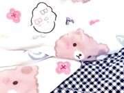 小骚逼睡着觉也玩她 给狼友看逼逼特写 抠她骚逼没反应大鸡巴直接插进去