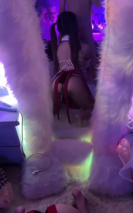 后入肛交反差双马尾母狗少女，插完嘴再插屁眼