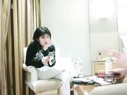 孩子刚1岁 小少妇出来兼职 惨遇老金这个老滑头 各种蹂躏暴插玩弄 刺激劲爆