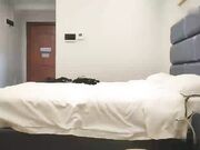 满背纹身外围少妇 特写手指揉穴扣弄 舔屌深喉骑上来 扶着屁股后入猛操