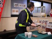 每天工作8个小时 每天晚上给顾客试吃 俘获他们的胃和身体 青空ひかり 3