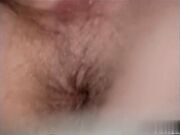 角质金发女郎手淫并被她的情人大鸡巴搞砸了