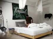 哥俩小县城嫖娼叫了一个大奶妹子 哥俩一人一炮干的爽