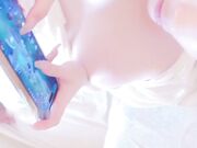 露脸性爱私拍_太坏了_很认真玩王者荣耀却被男友强势插入内射小穴