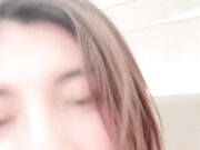 今晚约个白衣高质量外围妹子 蹲着口交上位骑乘抽插边操边摸奶