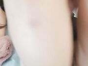 新来的美女模特全程露脸深夜撩骚互动狼友，揉奶玩逼勾搭大哥，让大哥抠逼揉奶，各种抽插爆草，干的神魂颠倒_01_3