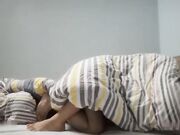 漂亮小姐姐 闺房里激情啪啪 浓情蜜意玩得好开心 美乳翘臀这身材值