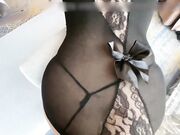 趁老公不在家酒店约会偷情，美腿丝袜_丰满韵味又漂亮的姐姐，大奶大屁股！这身材简直了