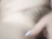 居家小少妇刚刚洗漱完就埋首于胯下舔鸡巴 主动上位抽插 压在身下无套摩擦