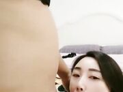 高颜值气质美女性感睡衣和炮友激情啪啪 口交舔弄翘着大白屁股后入爆菊