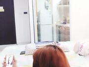 英语家教兼职卖淫女遥遥一边和胖嫖客啪啪一边手机自拍招嫖视频