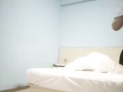 新人约操马尾骚女 服务周到乳交舔屌 骑乘位打桩机 两个奶子直晃