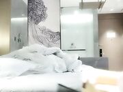 屌哥寻花酒店约炮极品气质外围女虎牙妹