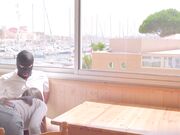 欲求不满的女王敞着窗调教M男，把狗男骑乘淫叫连连