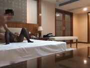 酒店约啪学院在读马尾辫大波肥臀学生妹穿上黑丝各种体位爆插操的叫老公好爽