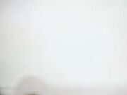 约了个短发少妇啪啪 撸硬开操上位骑乘边摸奶子 扶手侧入快速抽插大力猛操