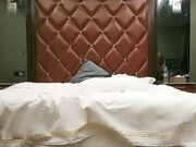 深夜约战高颜值豪乳娇嫩外围小美女啪啪 69互舔 扛腿爆操 后入操到射